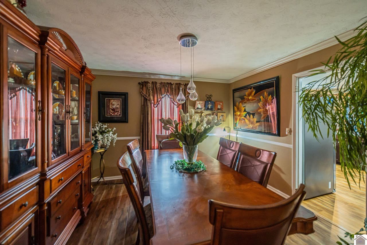 Formal dining